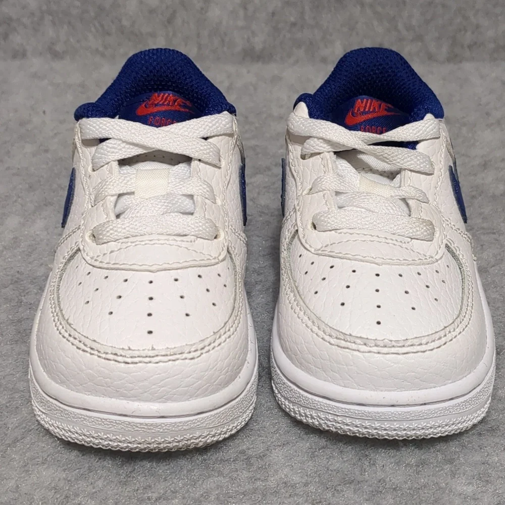 Nike Air Force 1 Toddler White Blue Low Sneakers Size 5c - Picture 2 of 8
